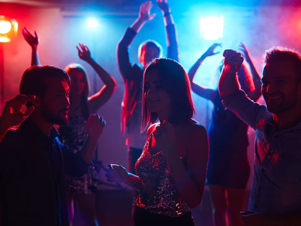 O que é uma casa de swing? Entenda tudo sobre o assunto